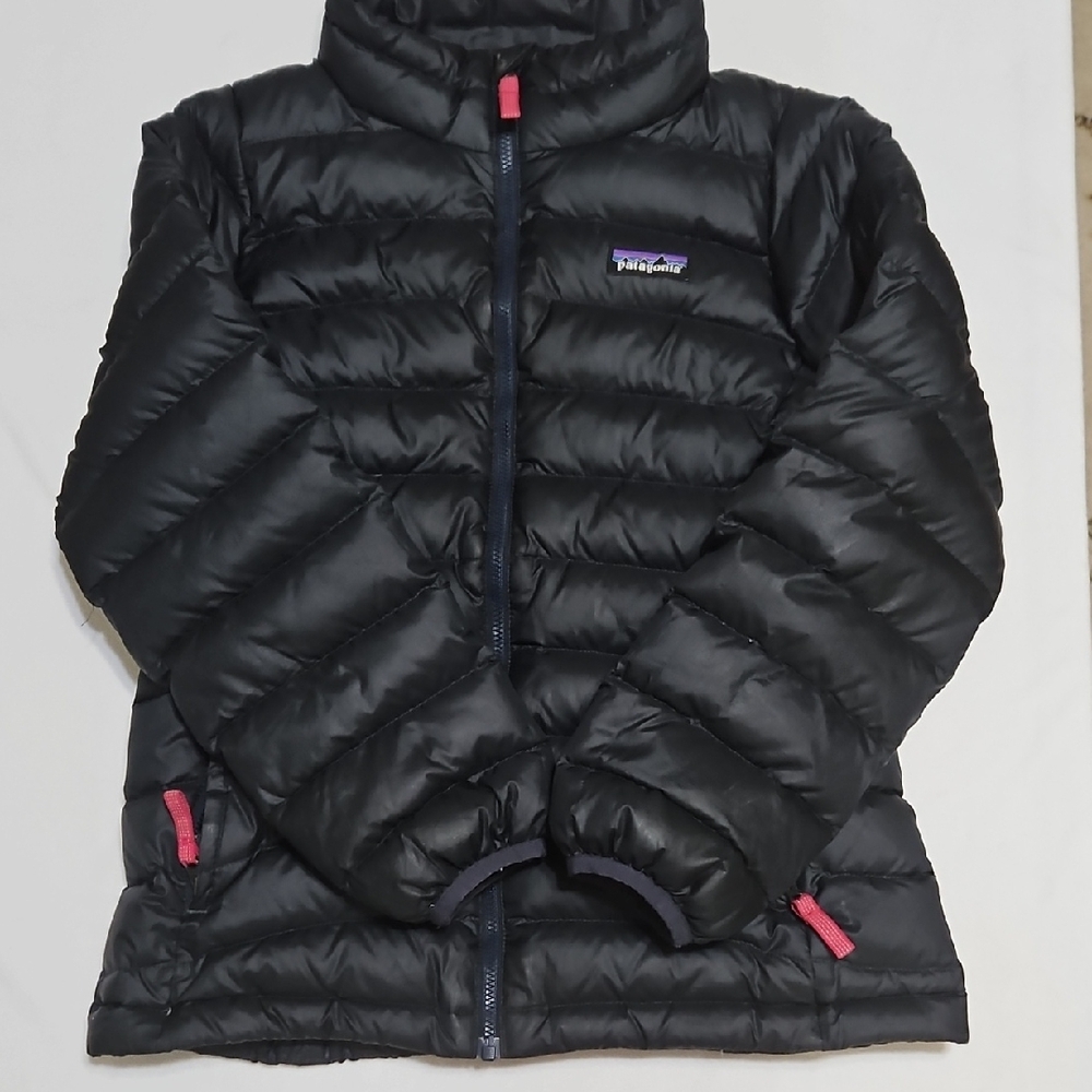 Patagonia Kids Black Puffer Jacket with Pink Accents